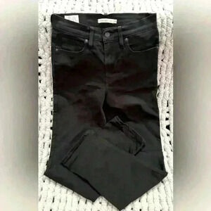 Levi’s Premium 724 High Rise Straight Black Jeans